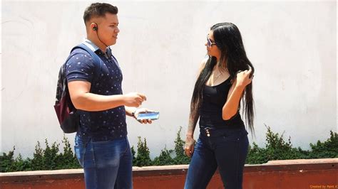 Hermosa <strong>mujer</strong> ecuatoriana tiene relaciones sexuales con su medio hermano mientras juega un juego porno. . Mujeres chimando